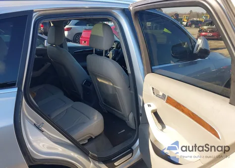 2012 Audi Q5 2.0T Premium z USA, uszkodzony, nr VIN WA1LFAFPXCA092295